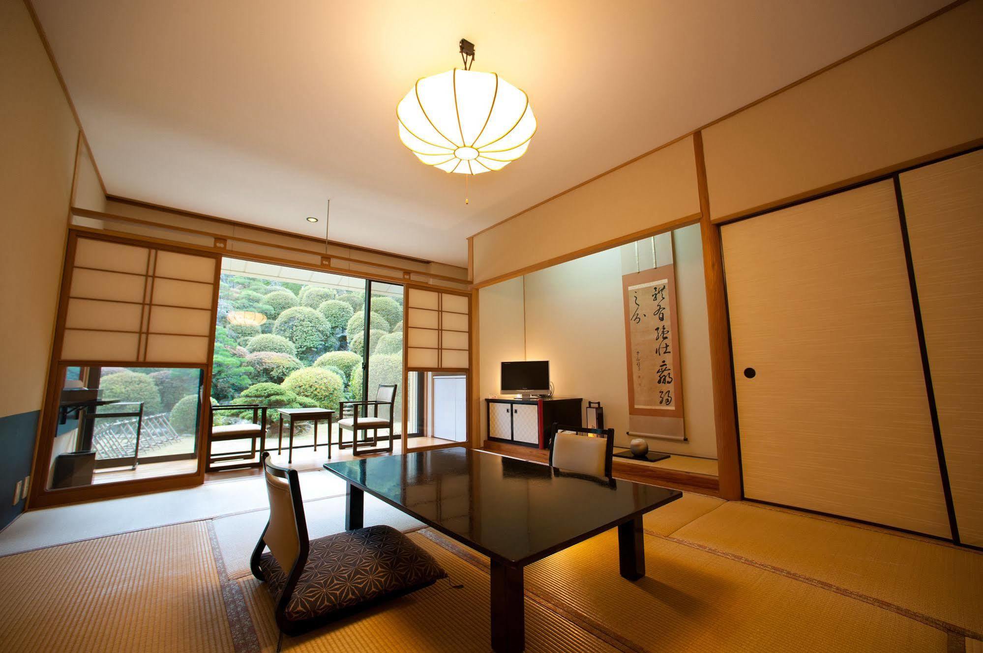 Ryokan Shougen Sansou Kumamoto Buitenkant foto